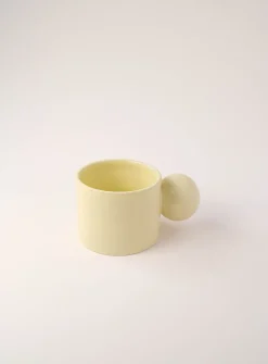Ball handle mug