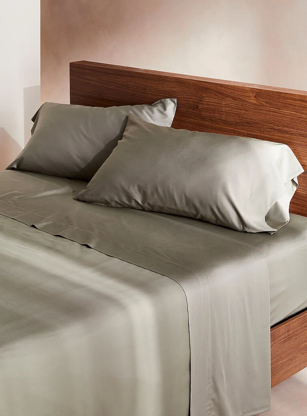 Bamboo rayon and organic cotton sheet set