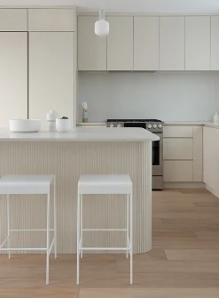 Banco counter stool