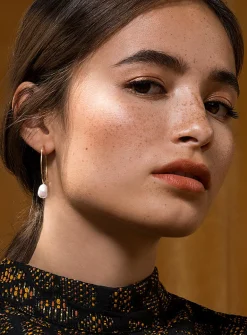 Baroque pearl laminated gold hoops