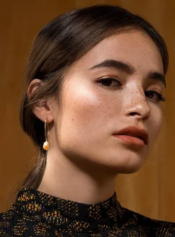 Baroque pearl laminated gold hoops
