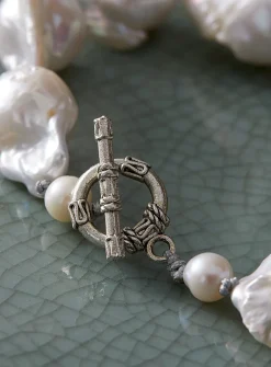 Baroque pearls necklace
