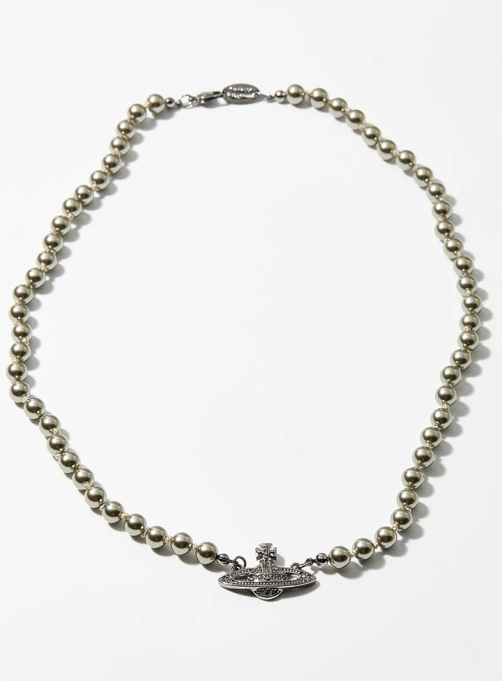 Bas Relief pearly bead necklace