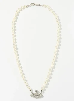 Bas Relief pearly bead necklace