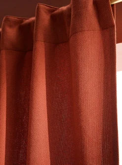Basket weave curtain