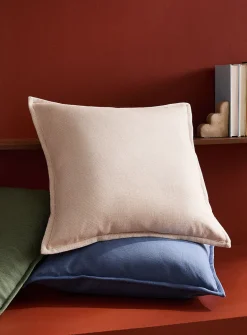 Basket weave knit removable-cover cushion