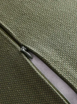 Basket weave knit removable-cover cushion