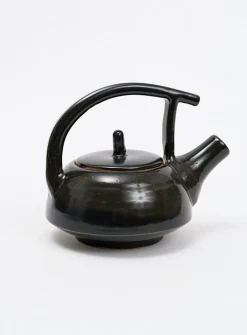 Bauhaus teapot