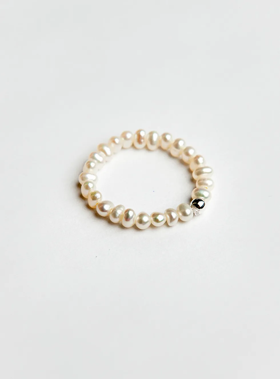 Bead and freshwater pearls band