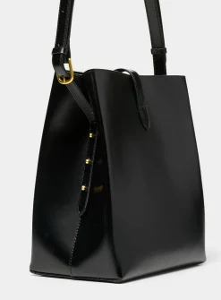 Bello minimalist square leather bag
