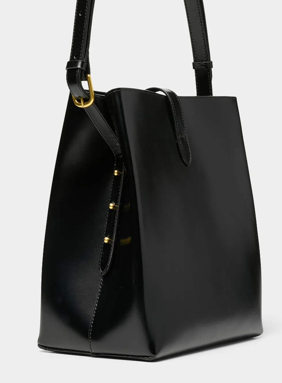 Bello minimalist square leather bag