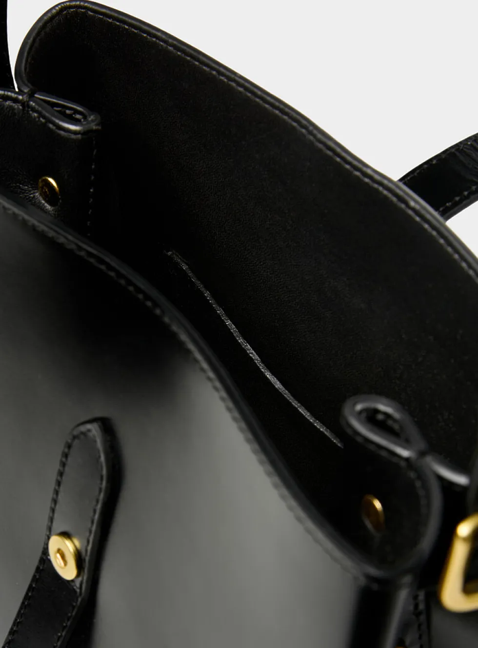 Bello minimalist square leather bag