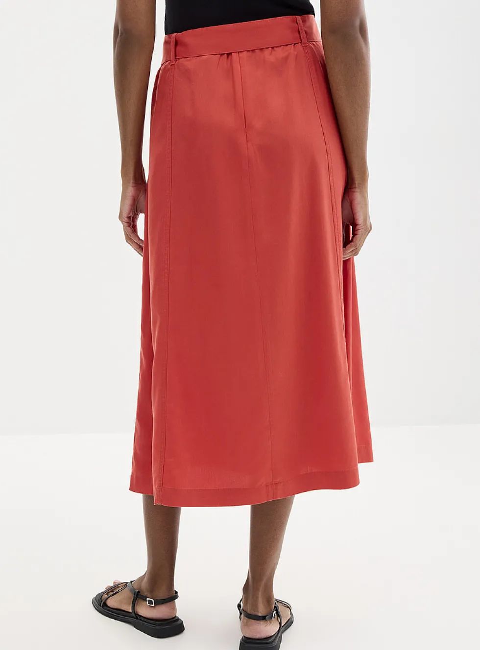 Belted flowy lyocell flared skirt