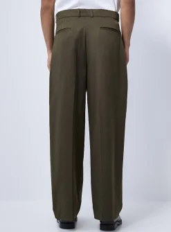 Belted pleated pant