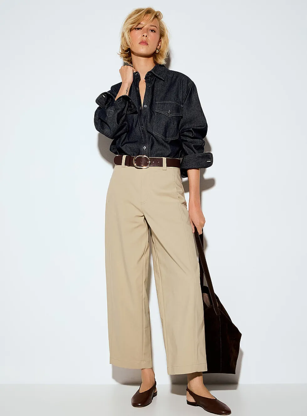 Belted stretch barrel pant