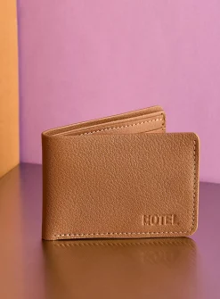 Bifold leather wallet