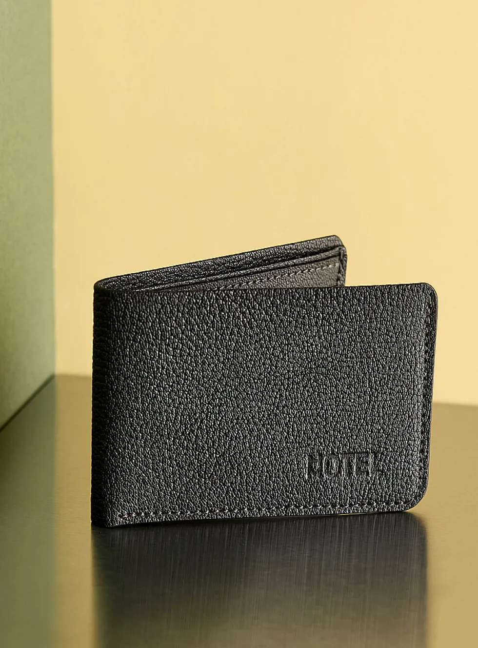 Bifold leather wallet