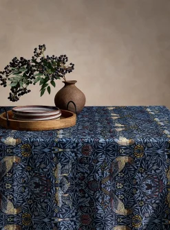 Birds tapestry blue tablecloth