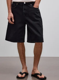 Black denim jort