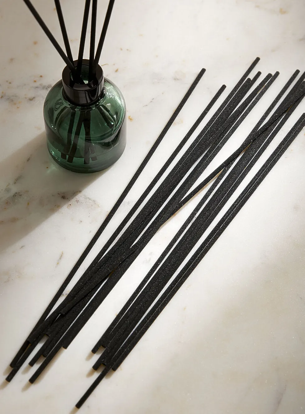 Black diffuser sticks