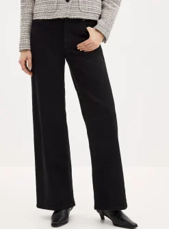 Black stretch jean