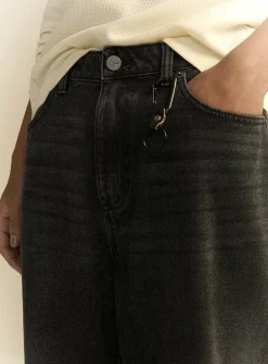 Black wash 5-pocket jean