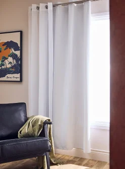 Blackout curtain lining