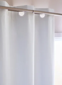 Blackout curtain lining