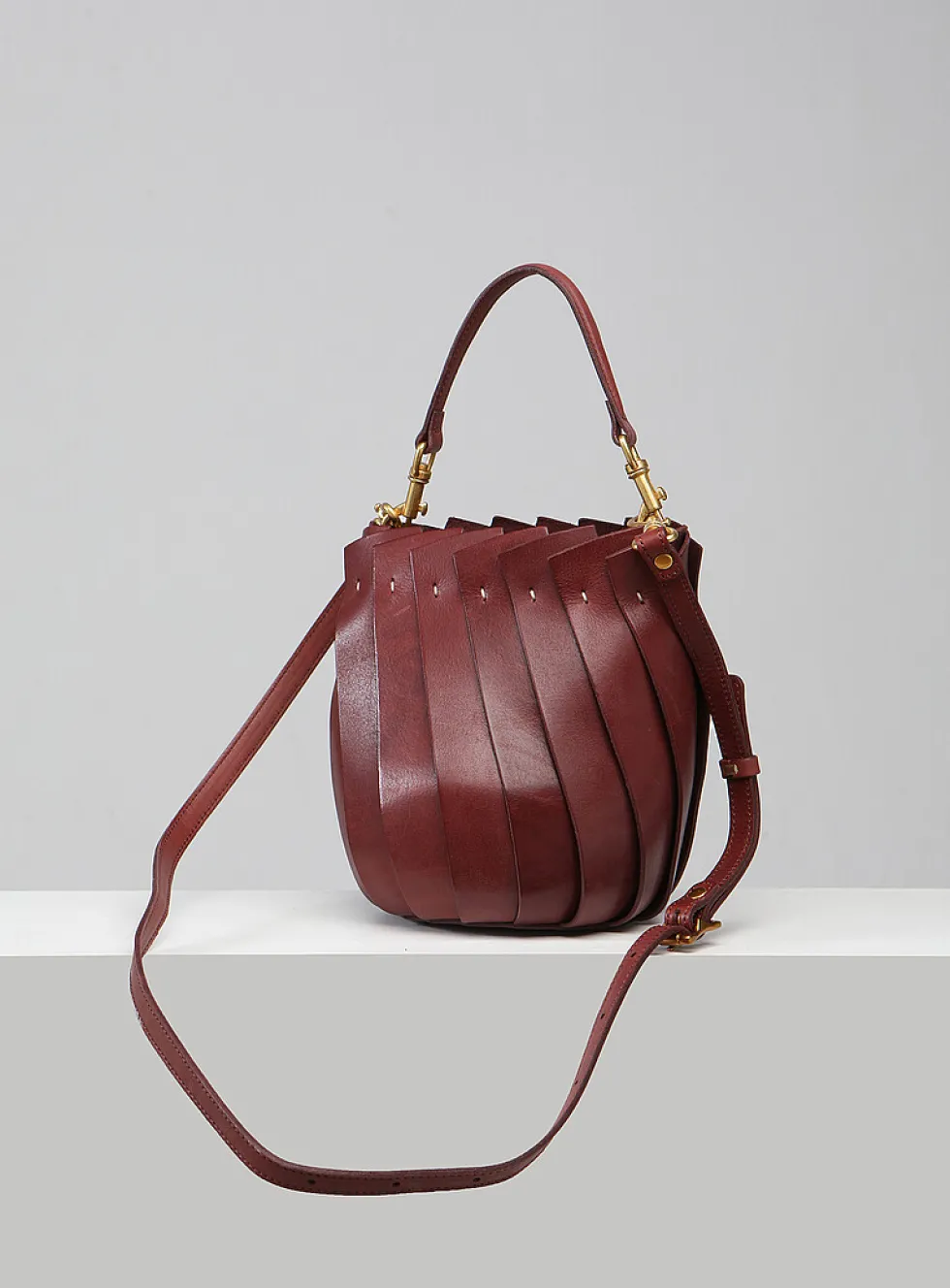 Bloom bucket bag