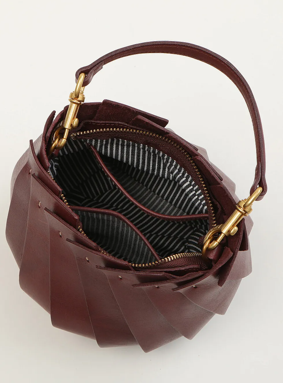 Bloom bucket bag