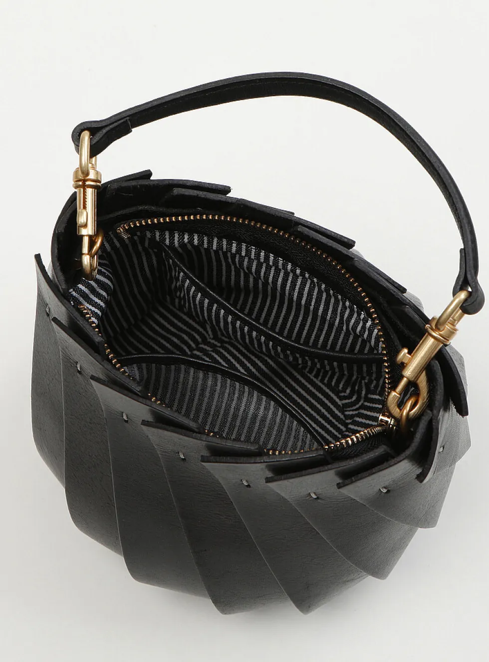 Bloom bucket bag