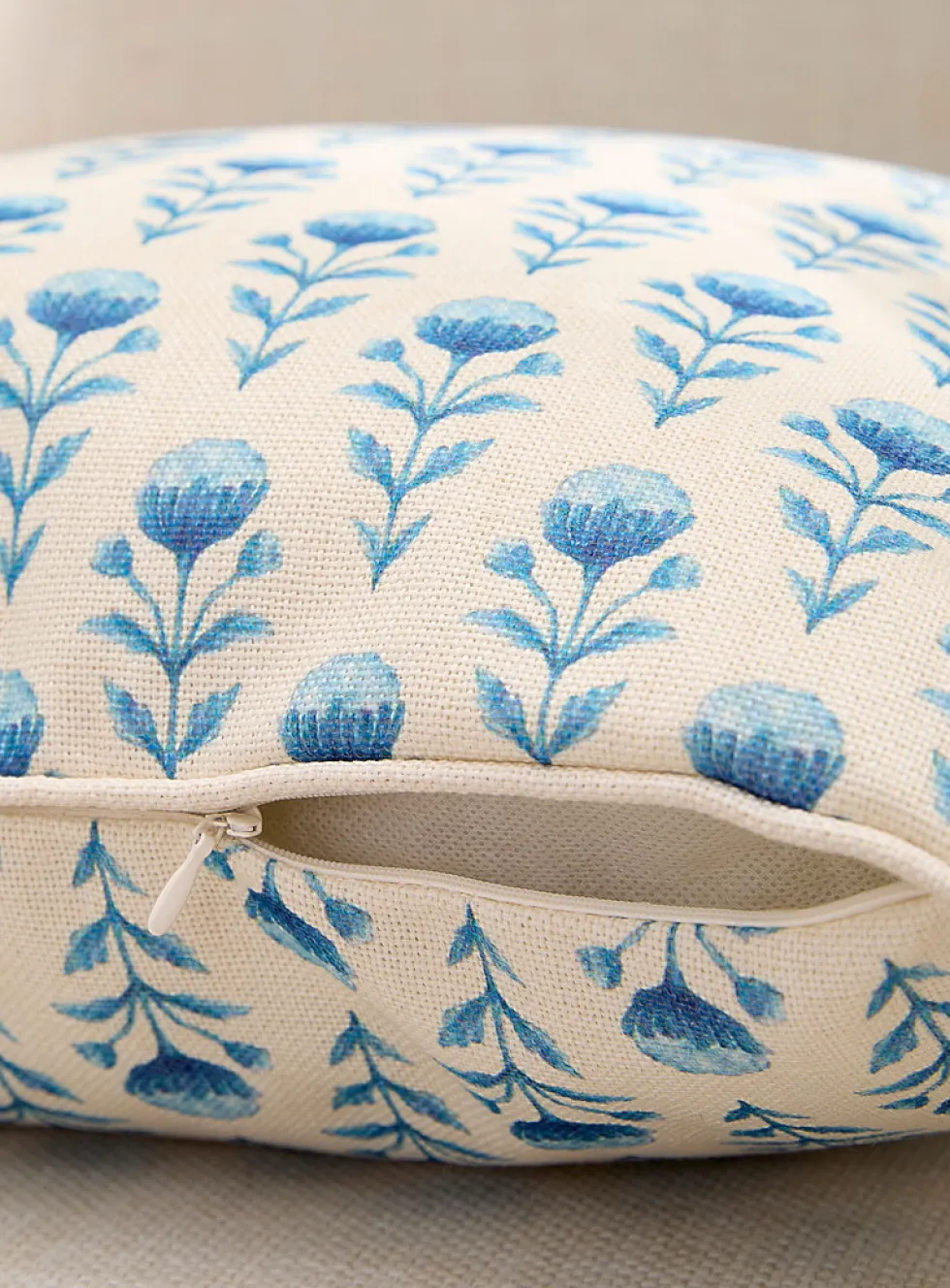 Blue flowers removable-cover outdoor cushion