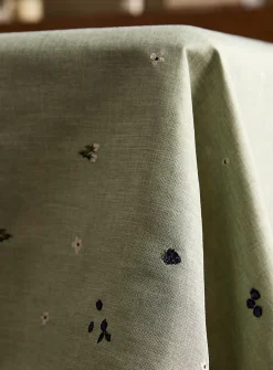 Blueberry embroidered tablecloth