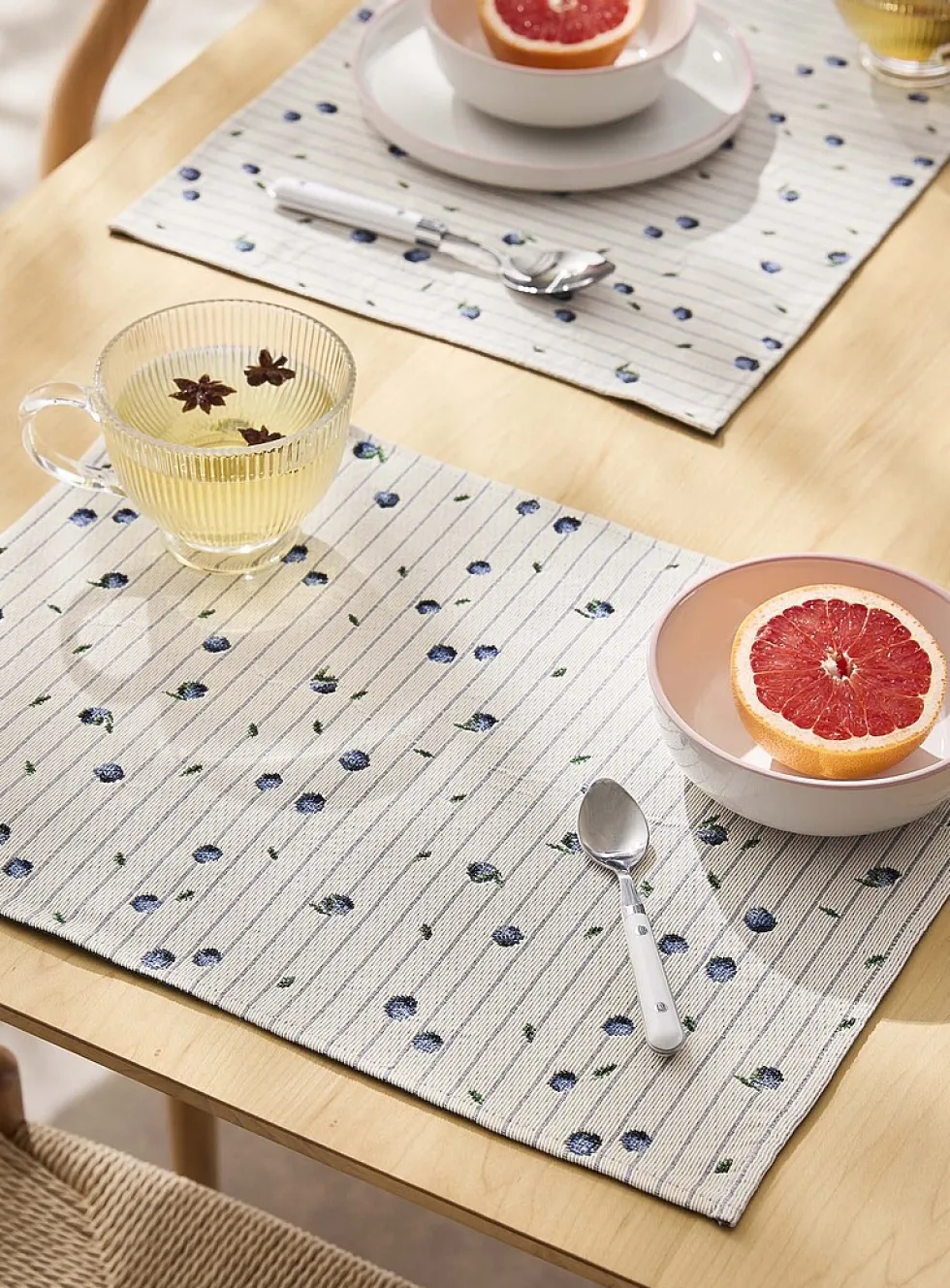 Blueberry season tapestry placemats