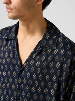 Blurry eyes satiny cabana shirt