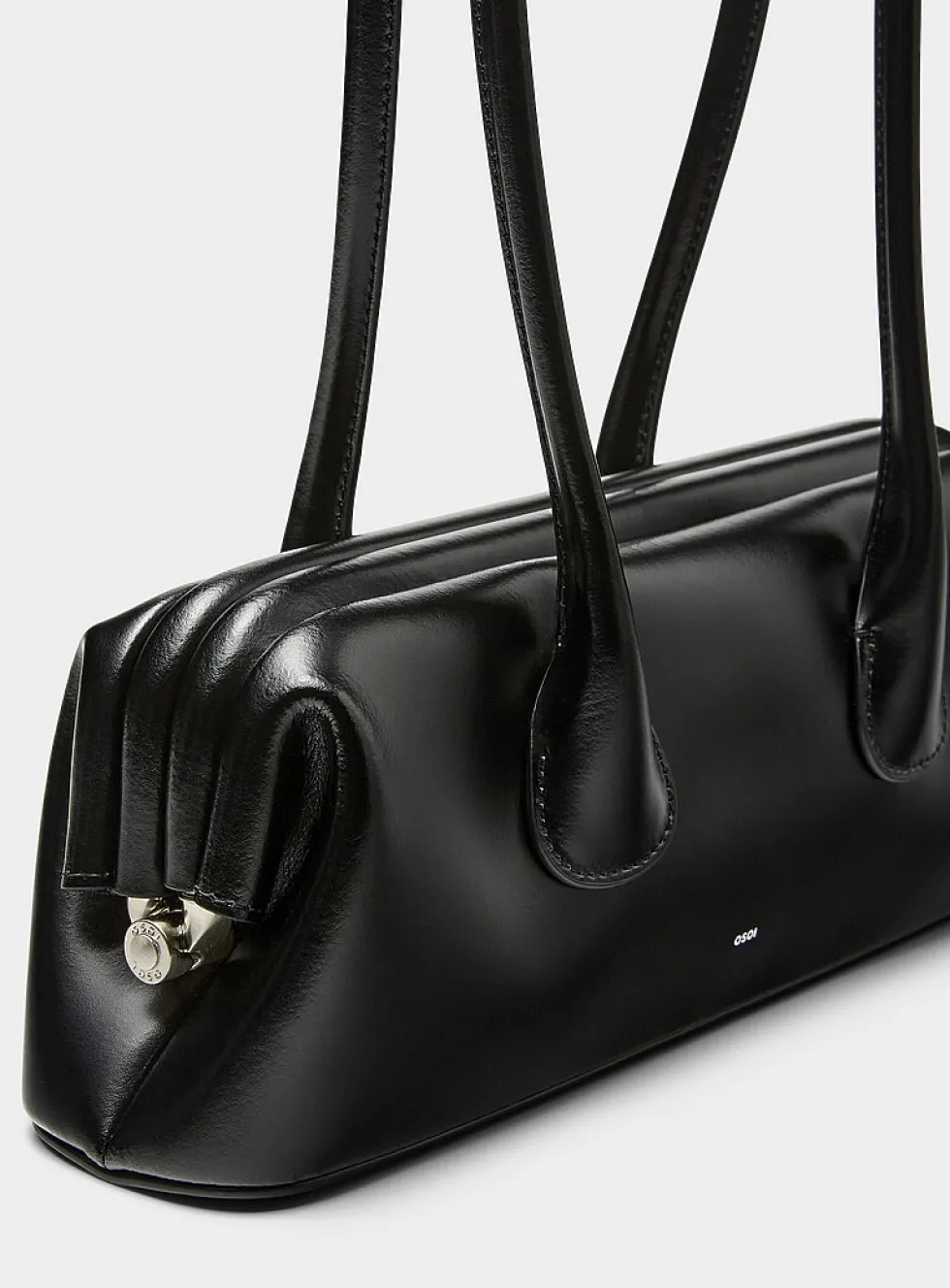 Boat small leather baguette bag