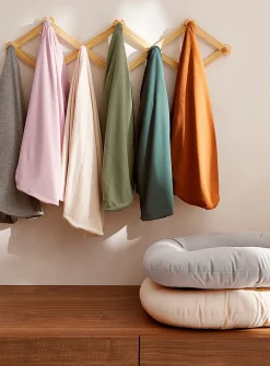 Body cushion cover