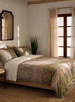Bollywood Dreams floral patterns duvet cover set