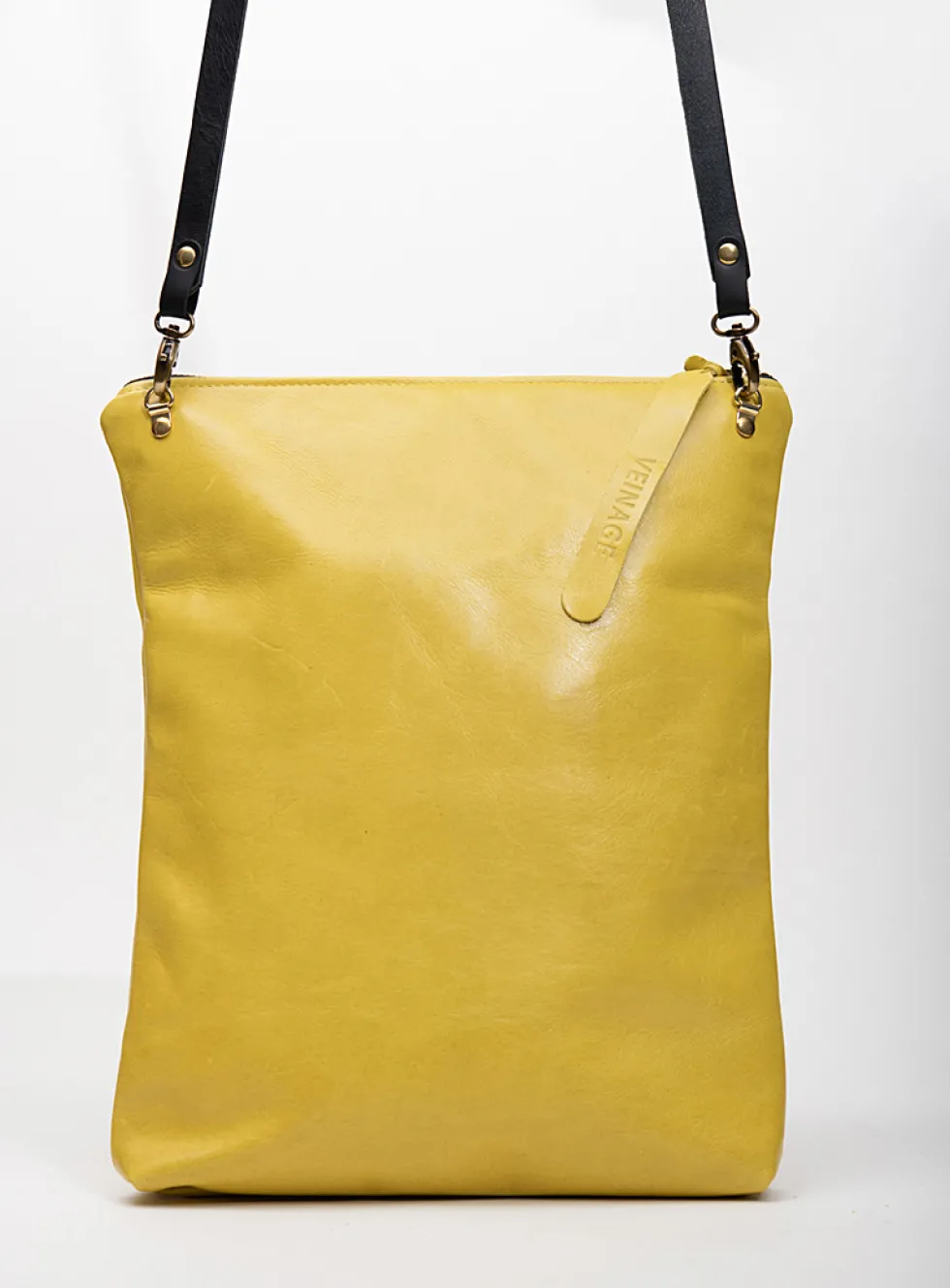 Bordeaux crossbody handbag