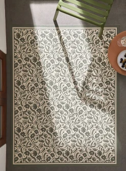 Botanical pattern vinyl mat