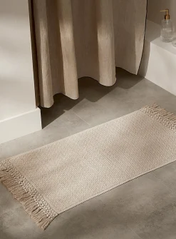 Bouclé knit bath mat