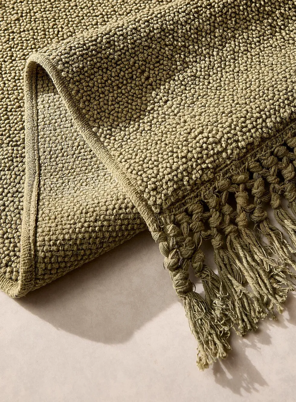 Bouclé knit bath mat