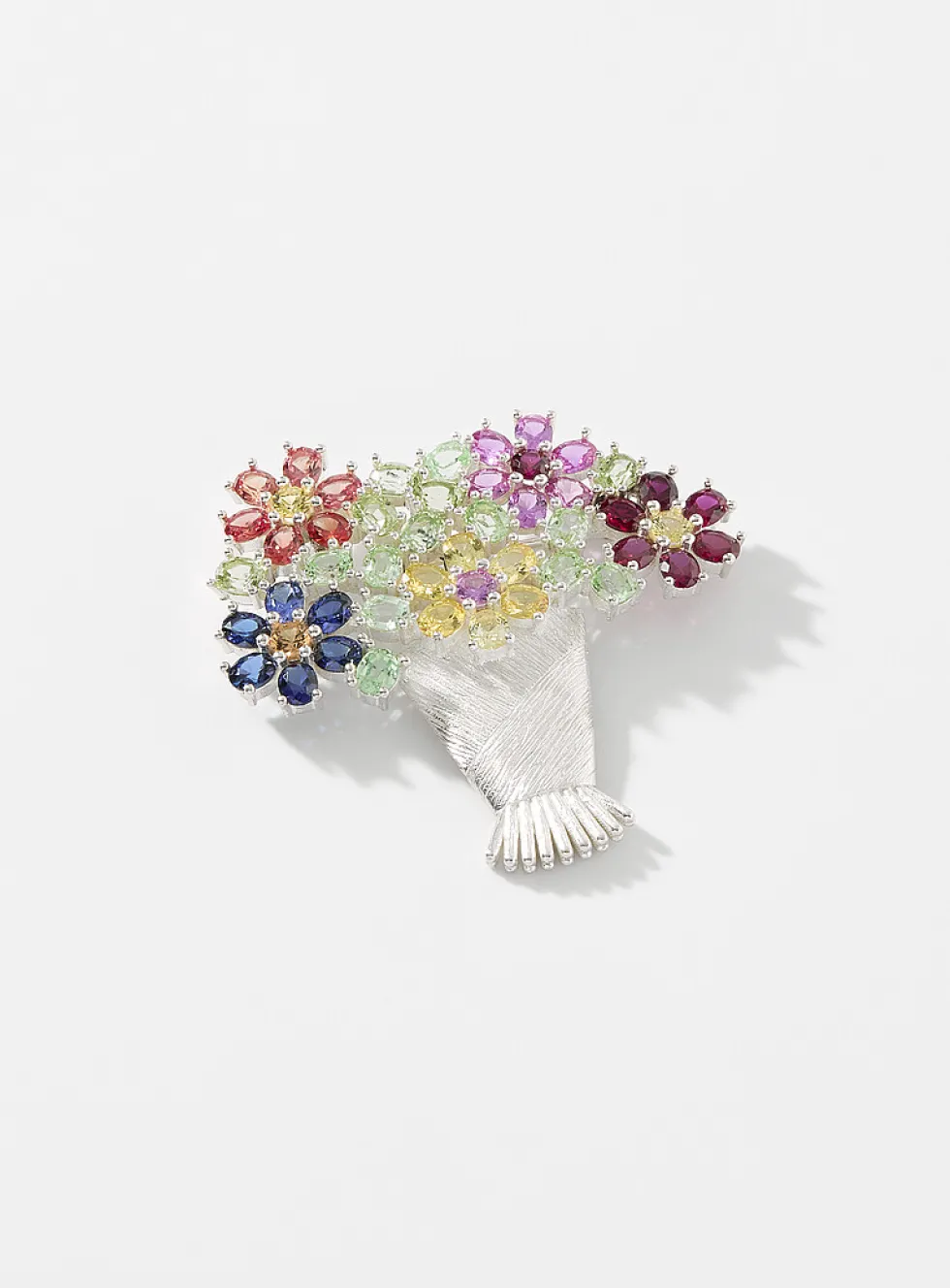 Bouquet brooch