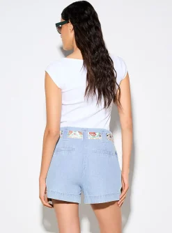 Box pleats scarf belt light denim short