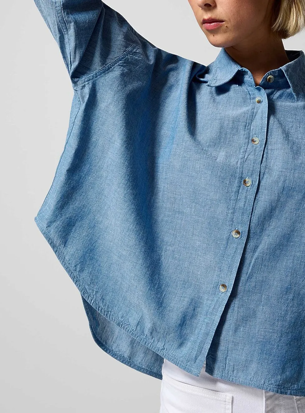 Brad cropped chambray denim shirt