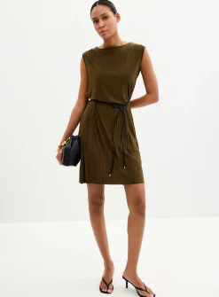 Braided belt flowy pleated dress