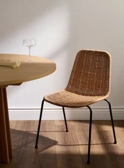 Braided polyresin chair