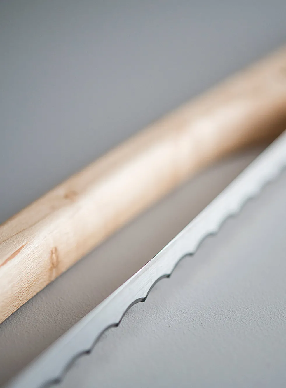 Bread knife