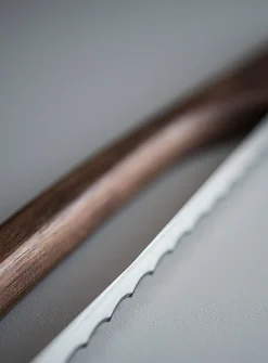 Bread knife
