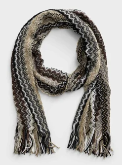 Brilliant zigzag scarf